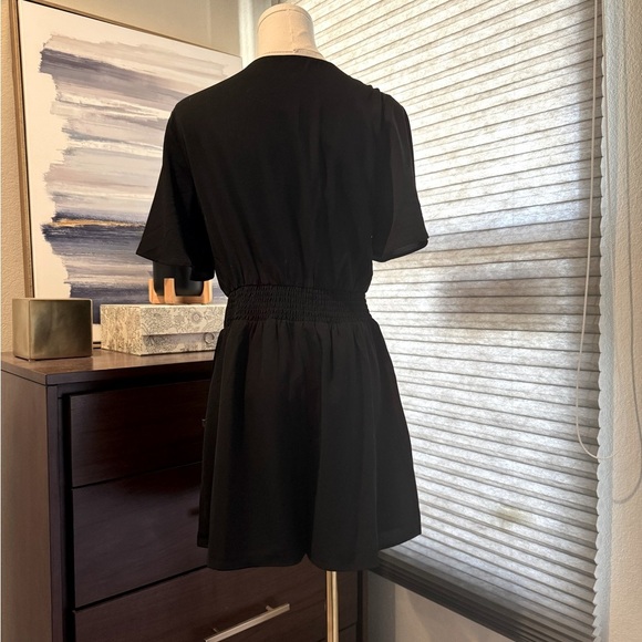 NWOT Black Aoysky Romper, Loose Tie Front, V Neck, Wide Leg. Size Small - Picture 7 of 7